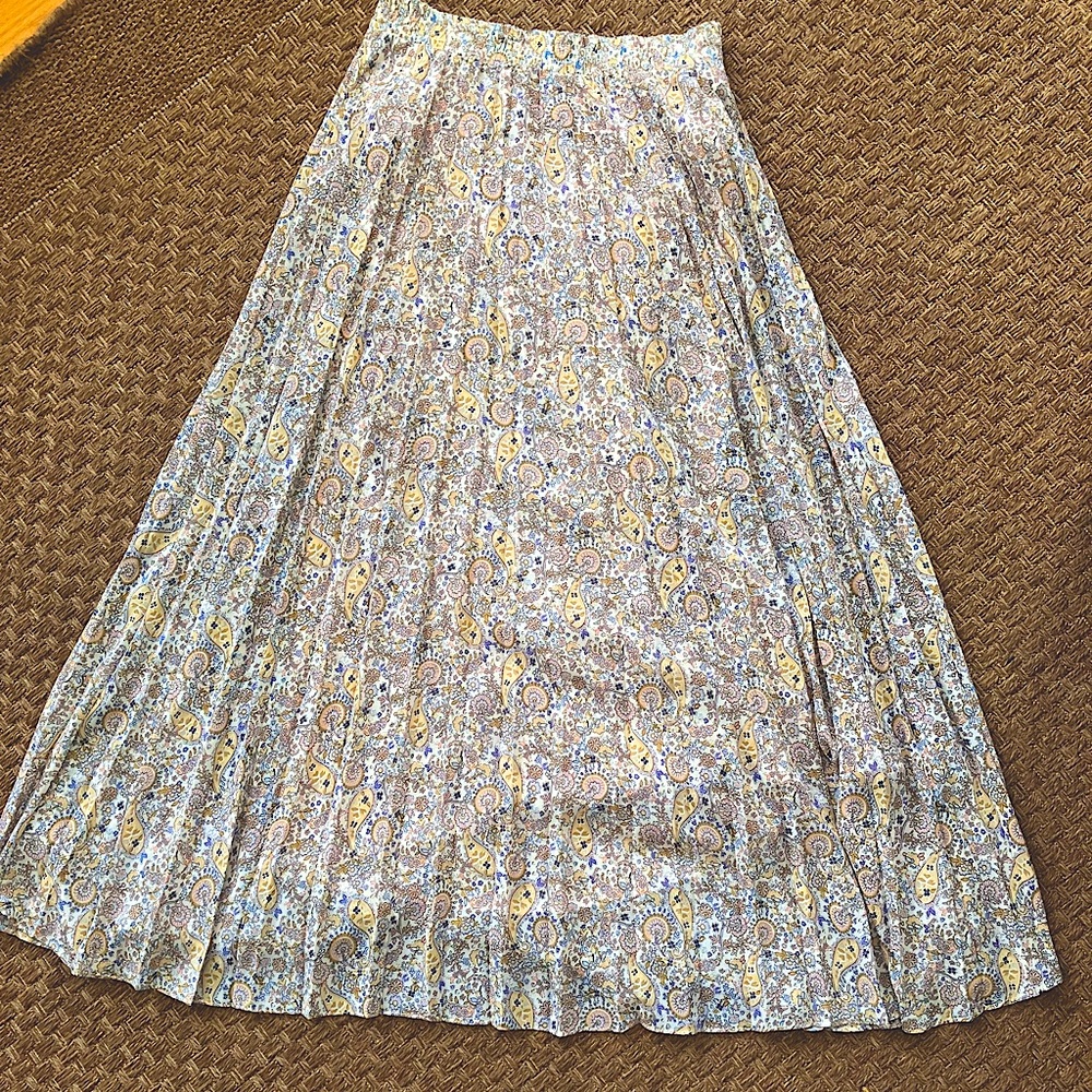 Pleated maxi skirt
